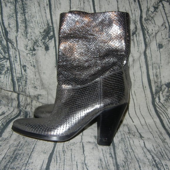 New 6.5 MICHAEL KORS Metallic Silver Booties Divia - Picture 4 of 7